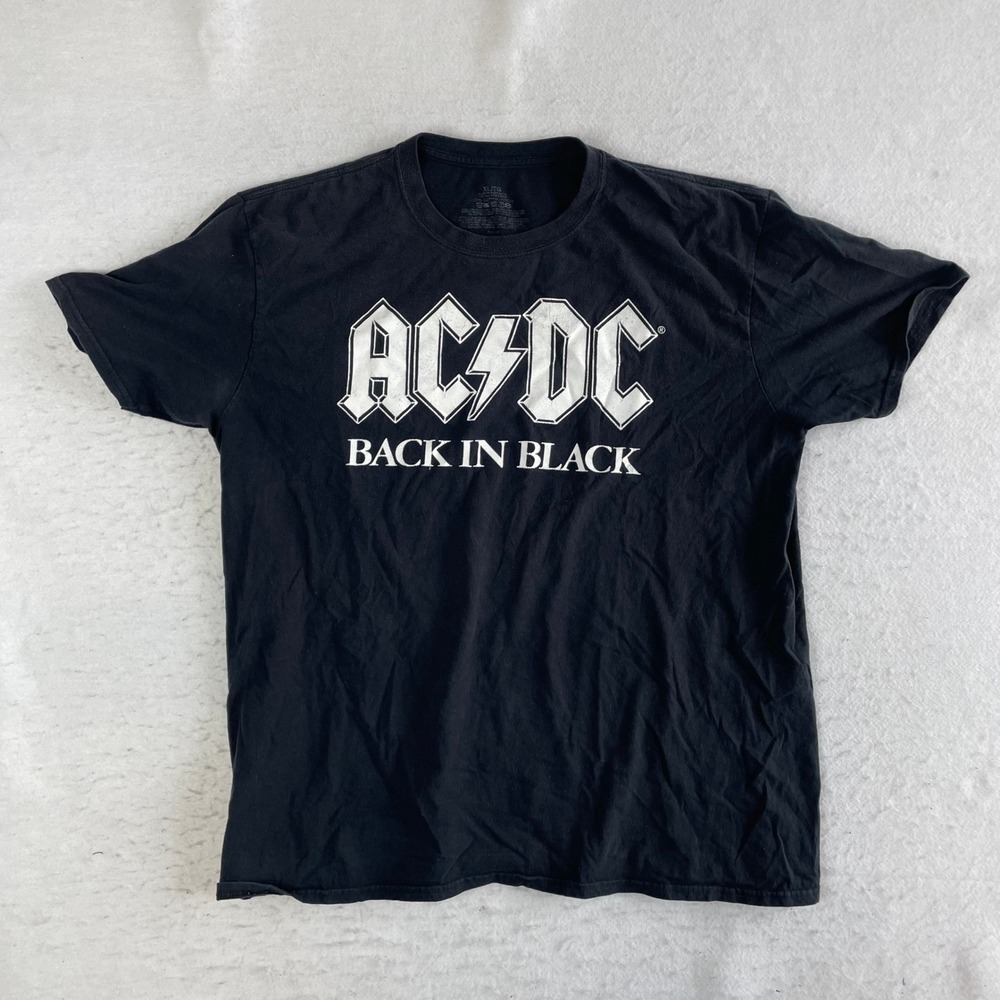 AC/DC Back In Black T-Shirt Mens XL‎ Black Graphic Band Tee Short Sleeve Cotton